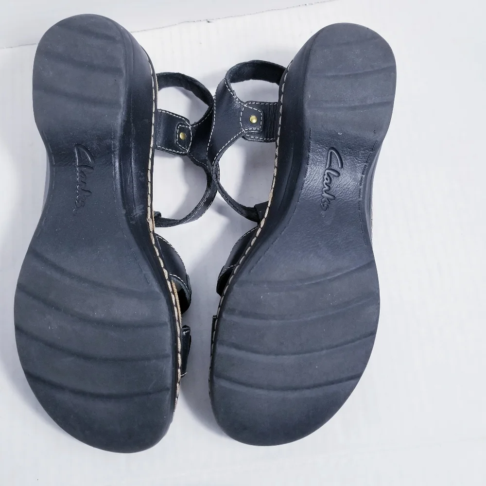 CLARK WOMEN'S DARK BROWN VELCRO SANDALS SIZE 7
